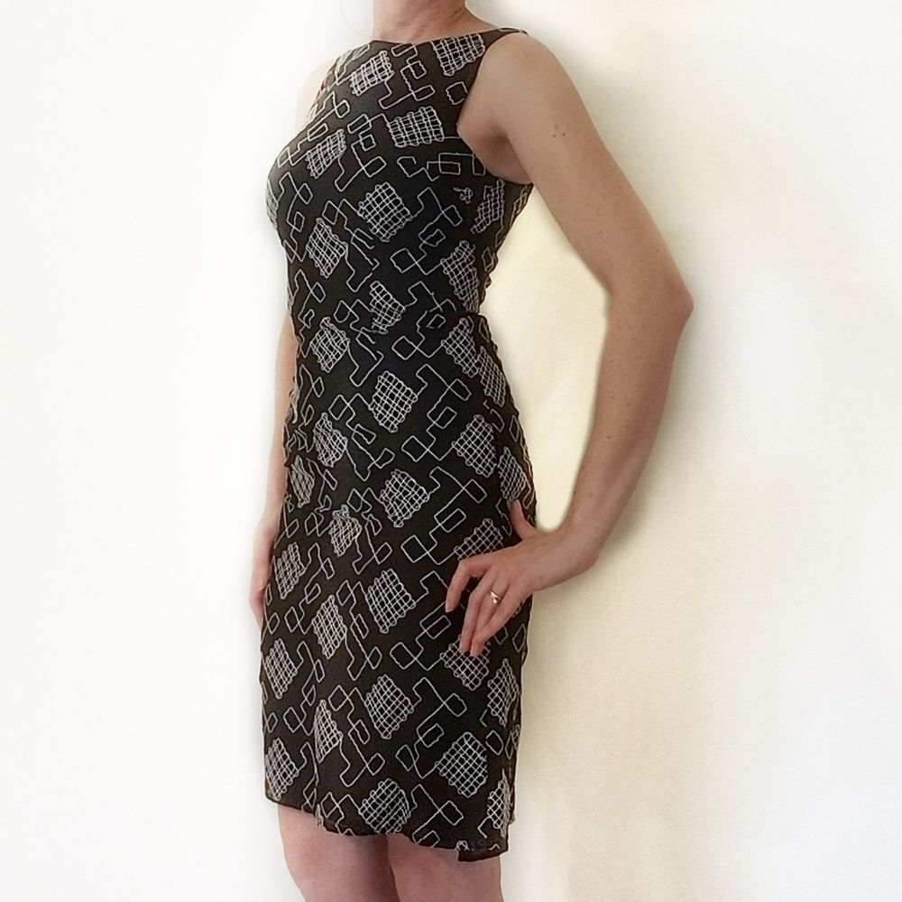 Vintage Tessuto Embroidered Sheath Dress